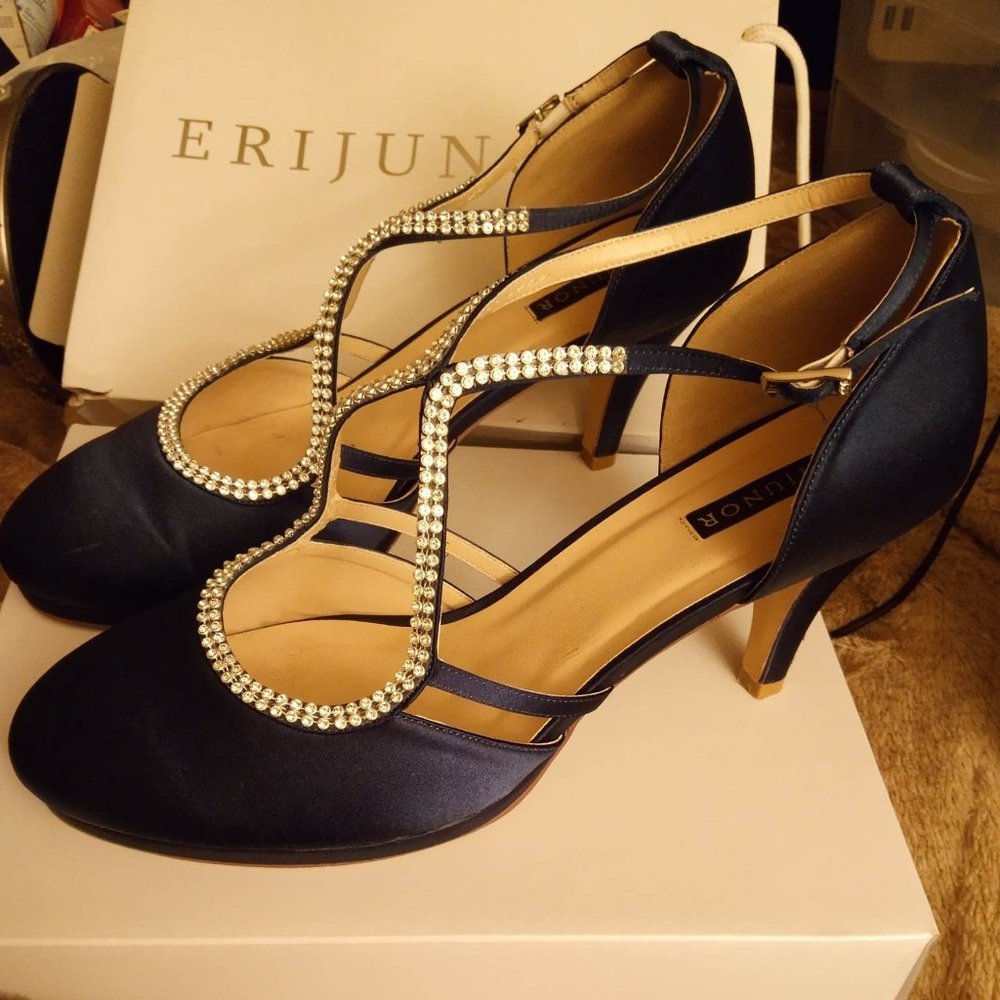 Erijunor Heels